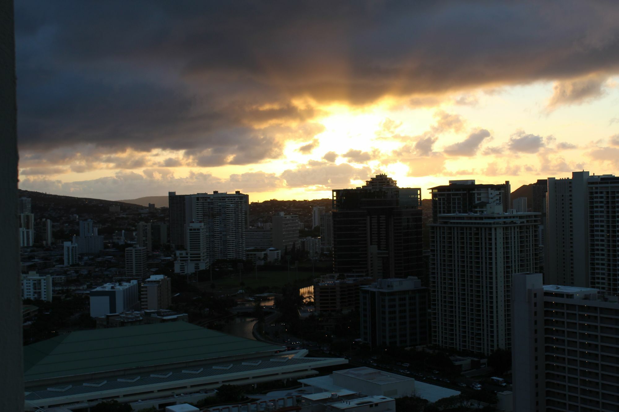 Lsi Resorts At Ala Moana Honolulu Exterior photo